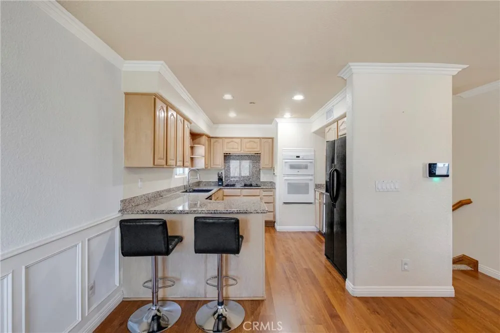 21492 Arapahoe Trail Chatsworth, CA 91311