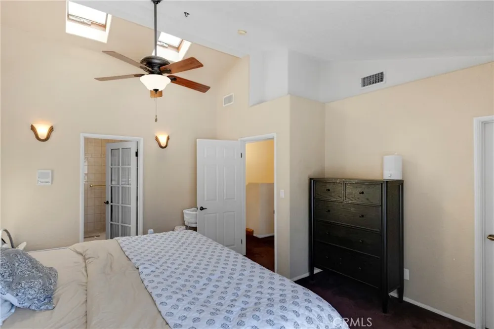 21492 Arapahoe Trail Chatsworth, CA 91311