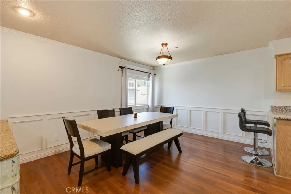 21492 Arapahoe Trail Chatsworth, CA 91311