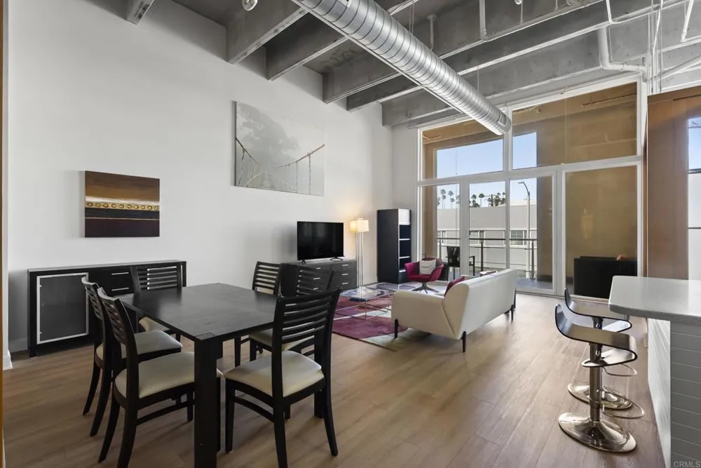 550 Seagaze Drive #12 Oceanside, CA 92054