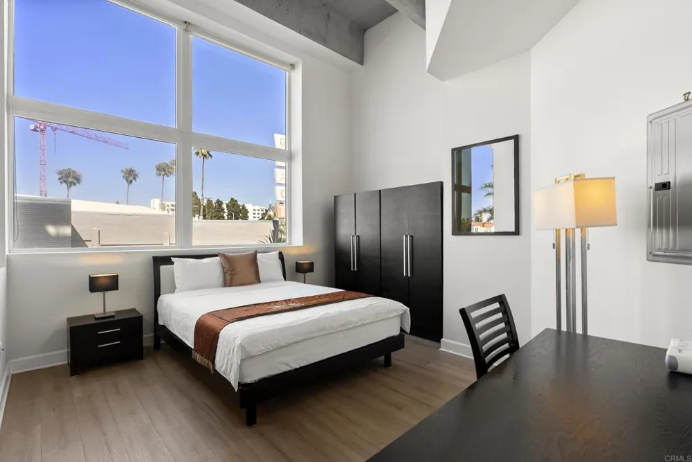 550 Seagaze Drive #12 Oceanside, CA 92054