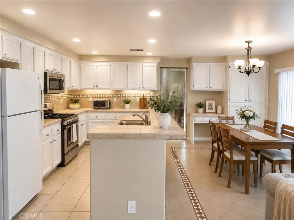 2847 S Holmes Ontario, CA 91761
