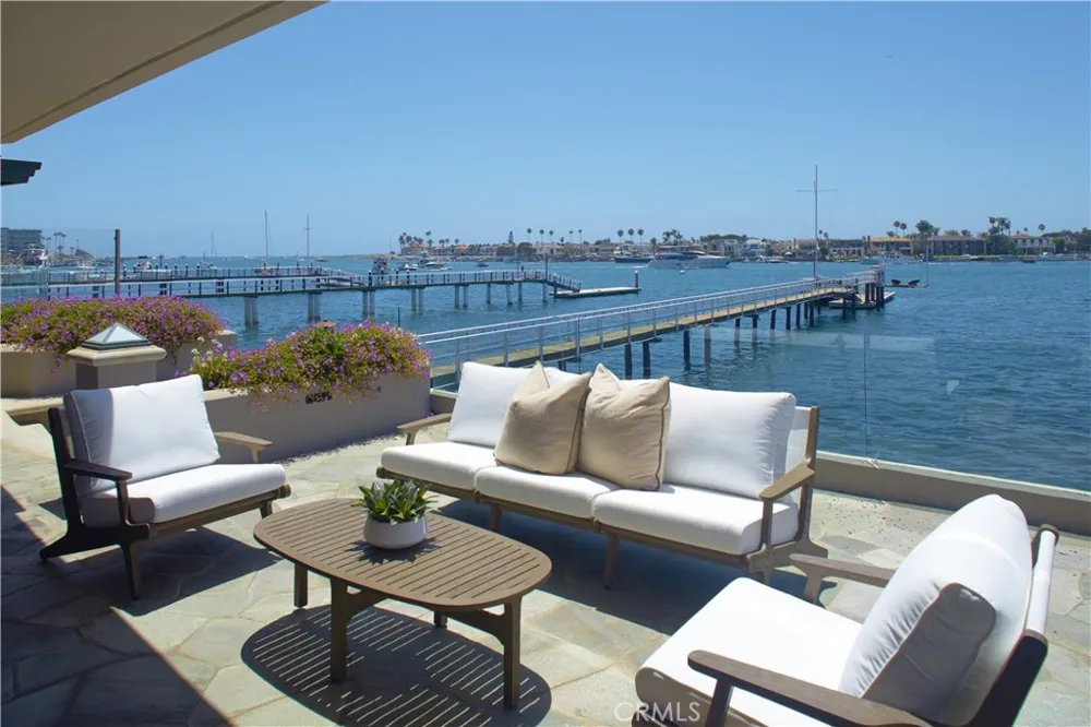 2027 Bayside Drive Corona del Mar, CA 92625