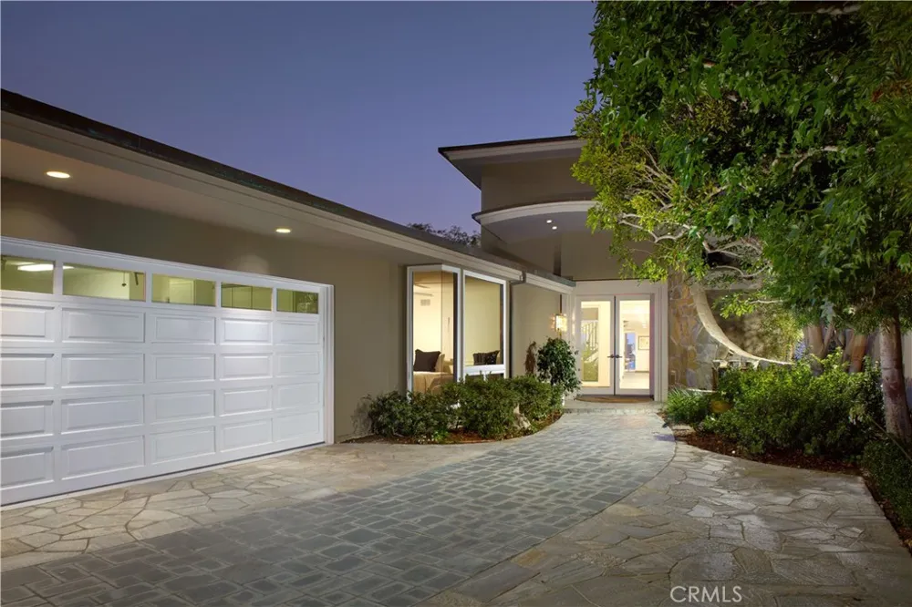 2027 Bayside Drive Corona del Mar, CA 92625