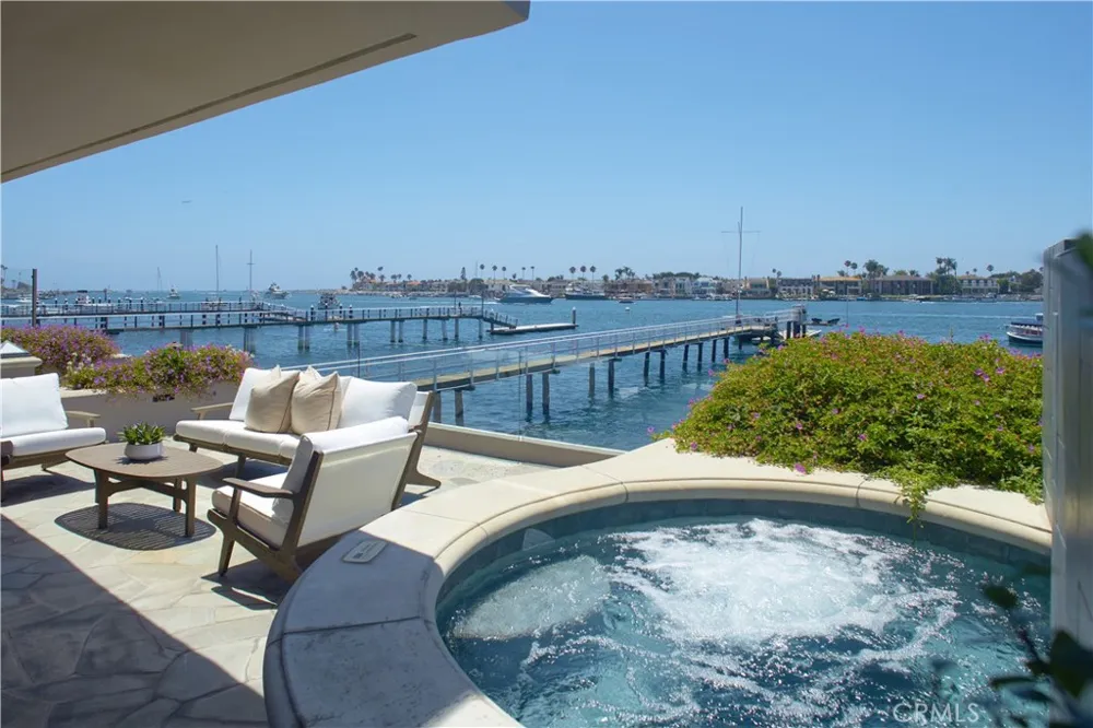 2027 Bayside Drive Corona del Mar, CA 92625