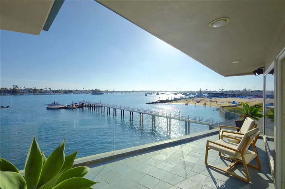 2027 Bayside Drive Corona del Mar, CA 92625