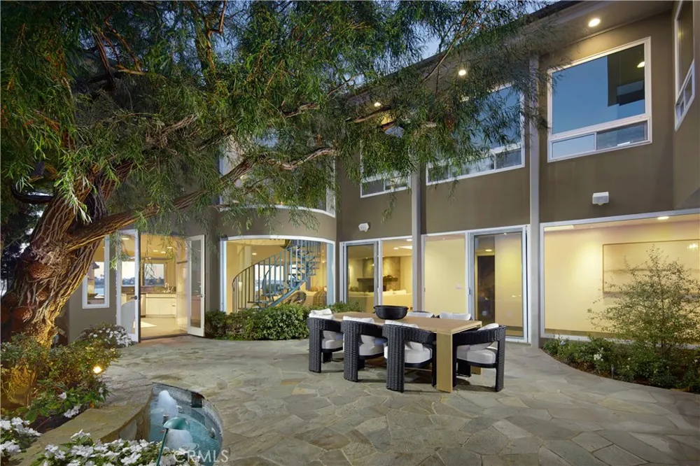 2027 Bayside Drive Corona del Mar, CA 92625