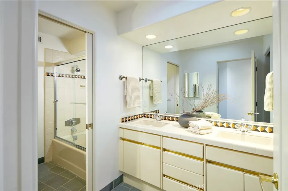 2027 Bayside Drive Corona del Mar, CA 92625