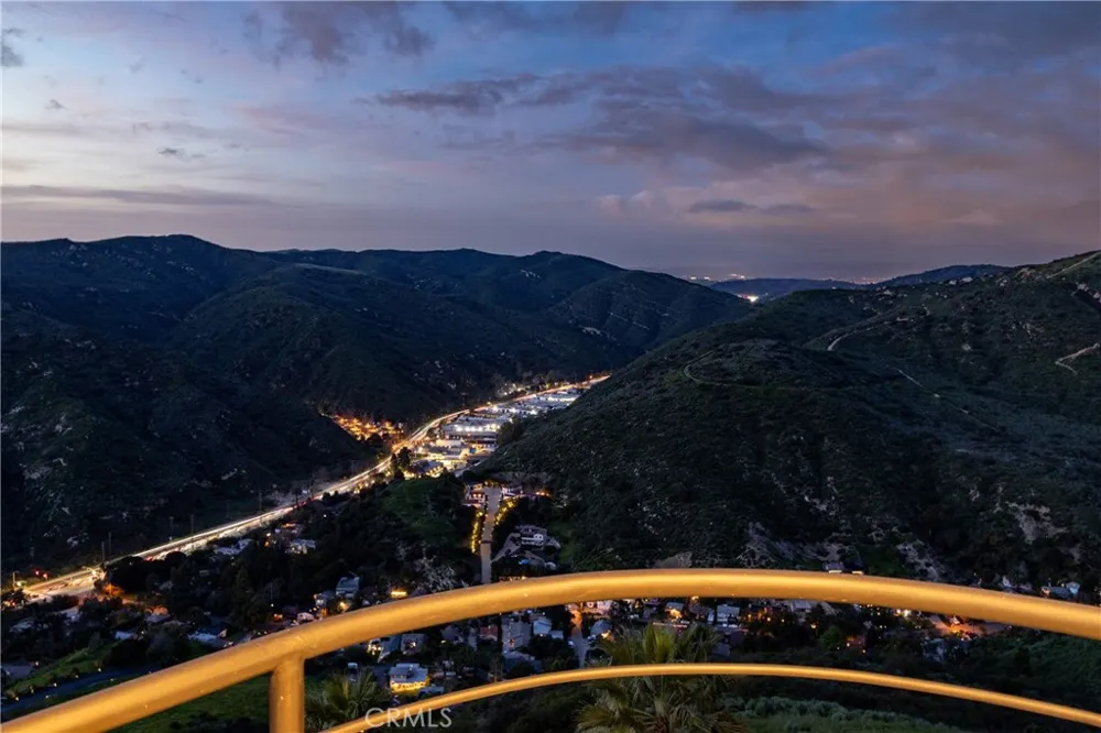 1425 Skyline Drive Laguna Beach, CA 92651