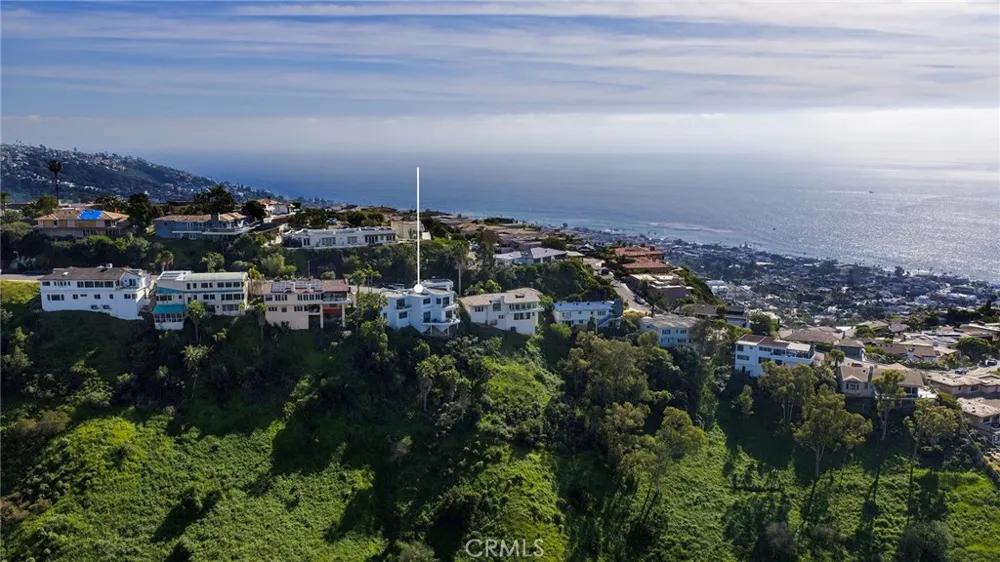 1425 Skyline Drive Laguna Beach, CA 92651