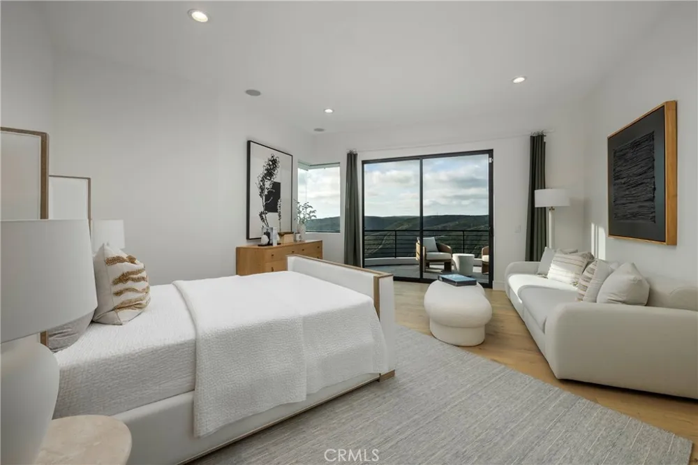 1425 Skyline Drive Laguna Beach, CA 92651