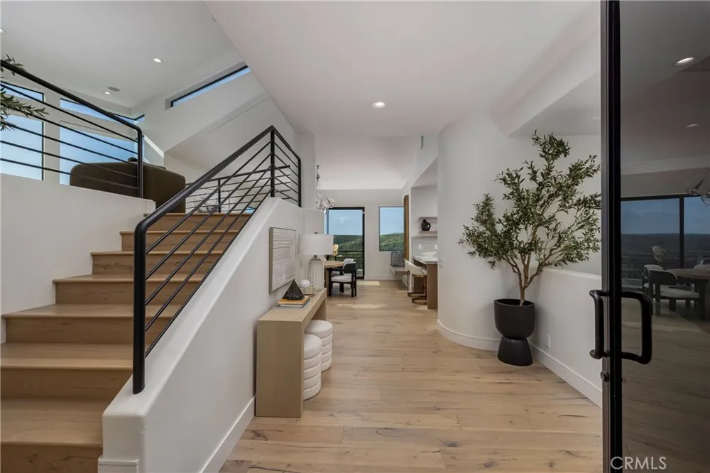 1425 Skyline Drive Laguna Beach, CA 92651