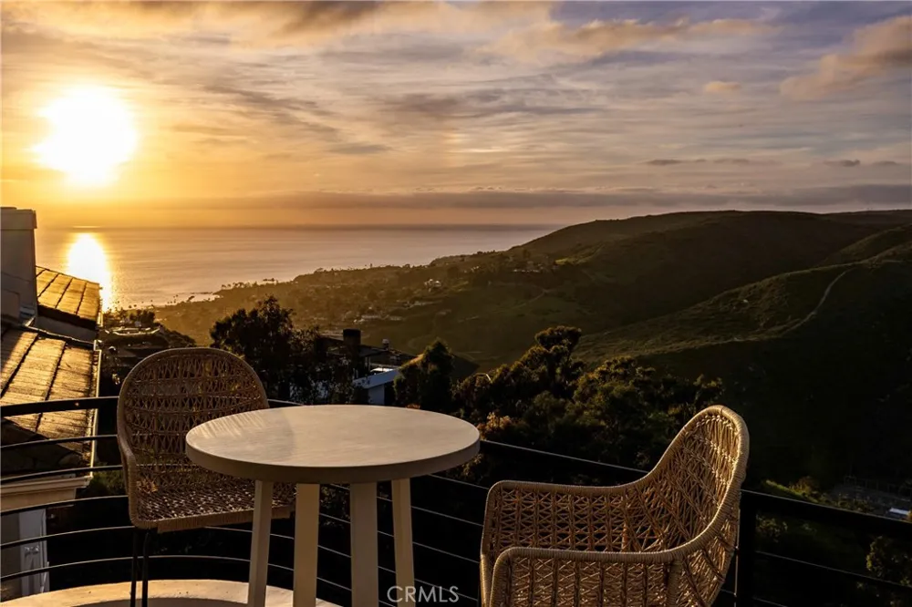 1425 Skyline Drive Laguna Beach, CA 92651