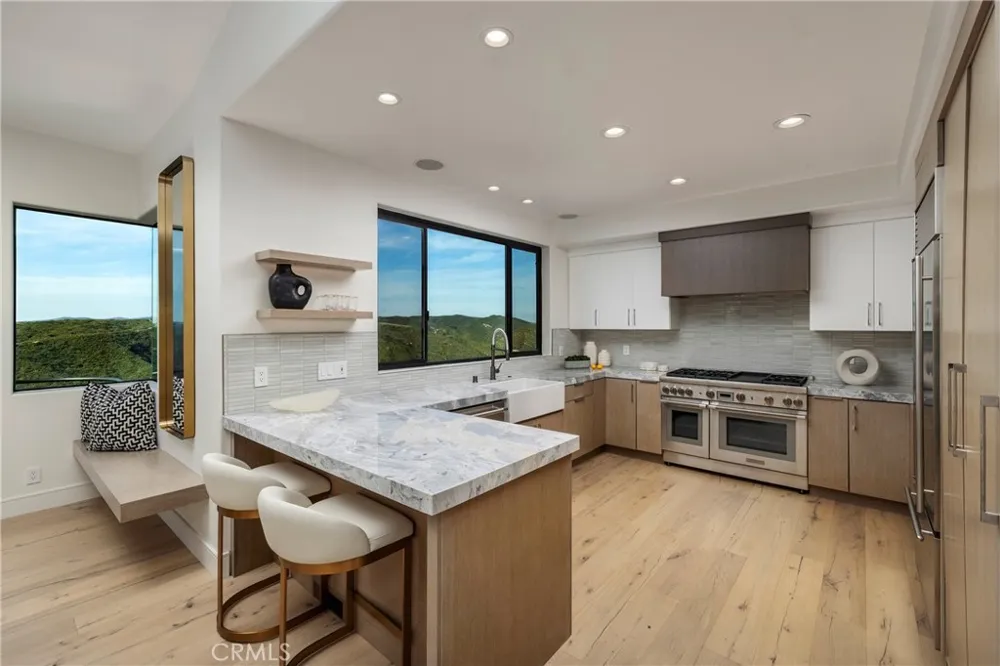1425 Skyline Drive Laguna Beach, CA 92651