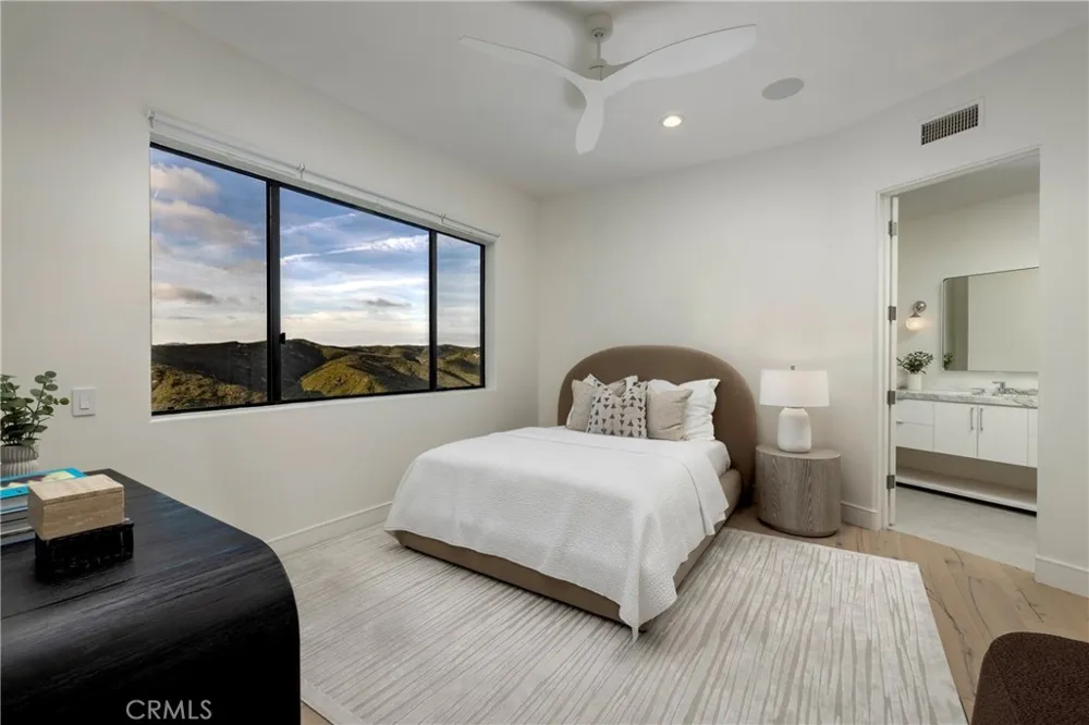 1425 Skyline Drive Laguna Beach, CA 92651