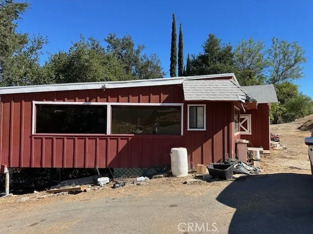 4631 Caritina Tarzana, CA 90356
