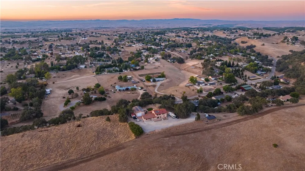 5750 Ground Squirrel Hollow Paso Robles, CA 93446