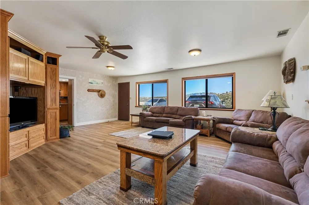 5750 Ground Squirrel Hollow Paso Robles, CA 93446