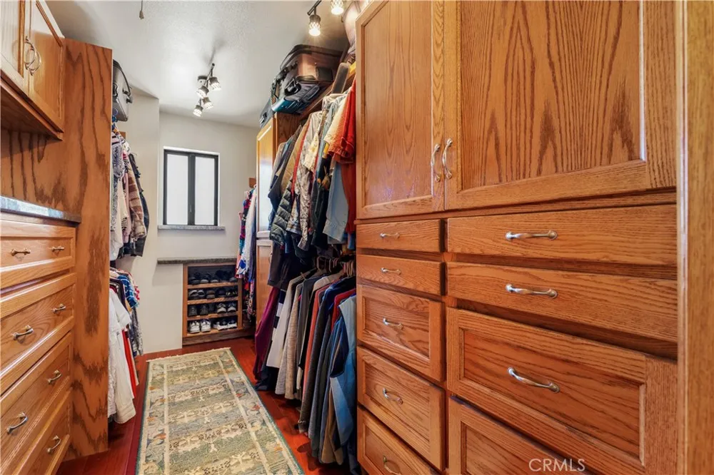 5750 Ground Squirrel Hollow Paso Robles, CA 93446