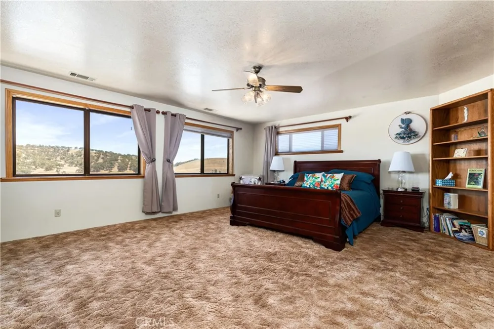 5750 Ground Squirrel Hollow Paso Robles, CA 93446