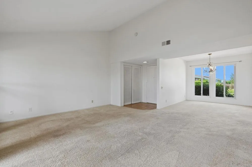 3685 Vista Campana #41 Oceanside, CA 92057
