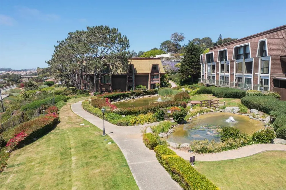 1562 Camino Del Mar #651 Del Mar, CA 92014