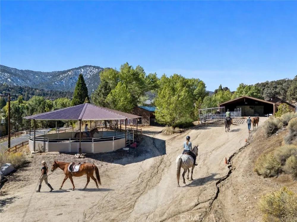 16316 Aleutian Drive Pine Mountain Club, CA 93222