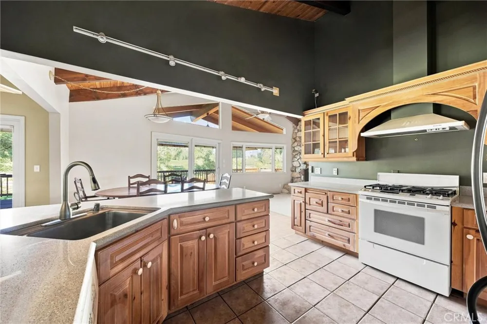 16316 Aleutian Drive Pine Mountain Club, CA 93222