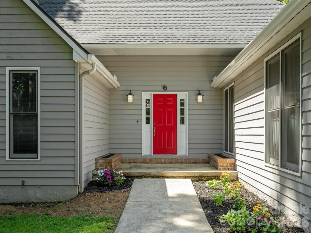 15 Glen Crest Drive Arden, NC 28704