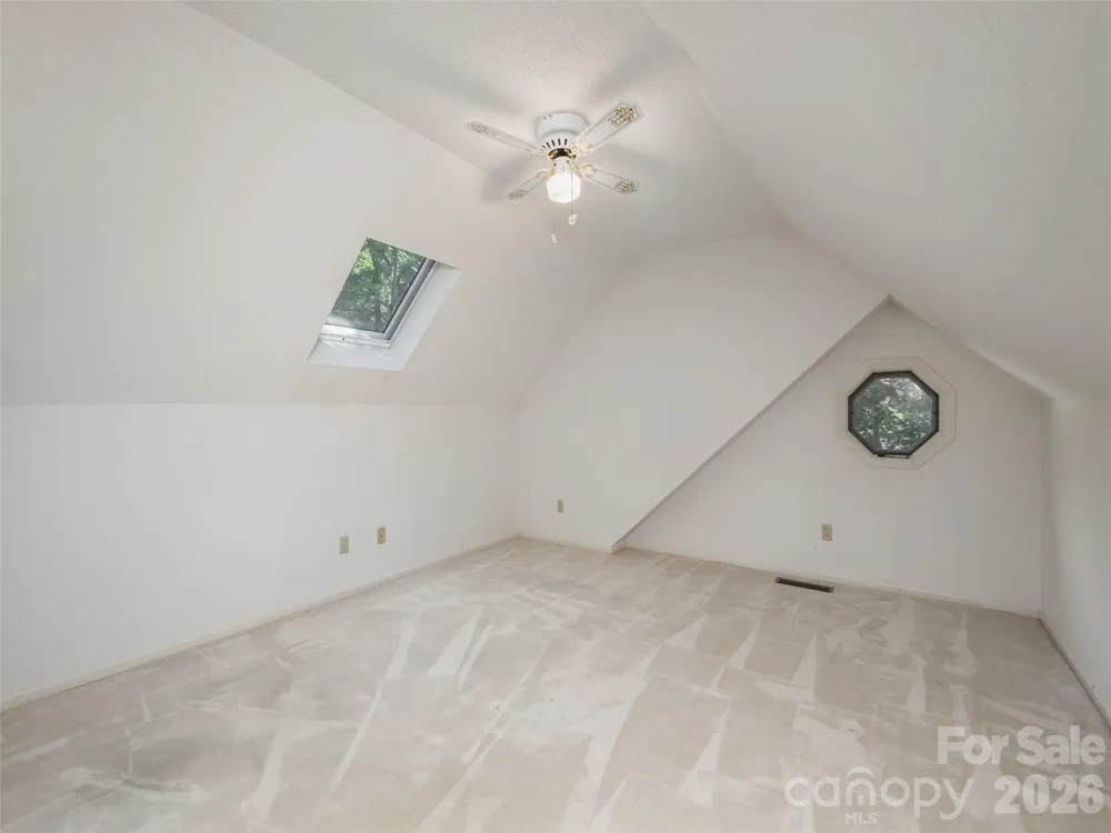 15 Glen Crest Drive Arden, NC 28704