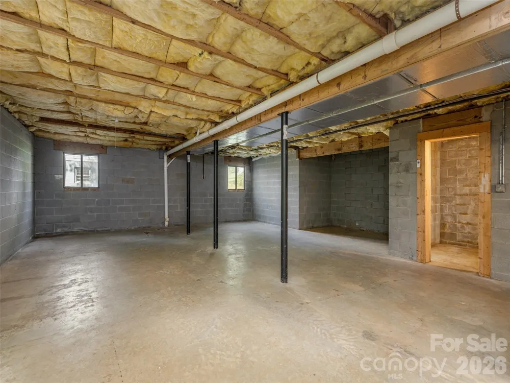 15 Glen Crest Drive Arden, NC 28704