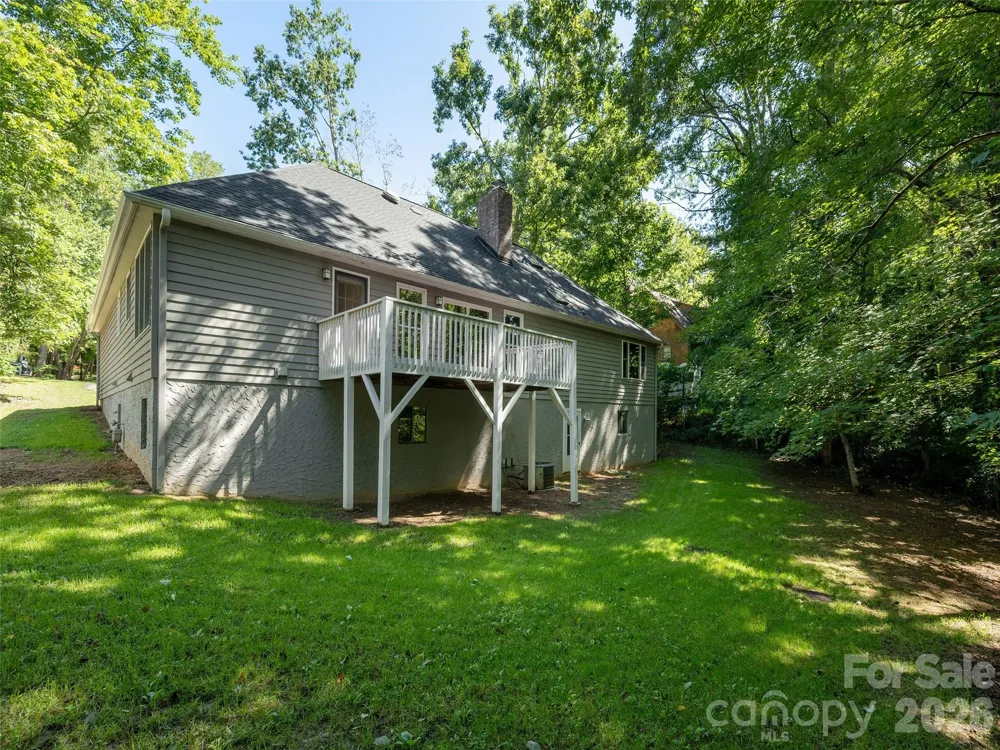 15 Glen Crest Drive Arden, NC 28704