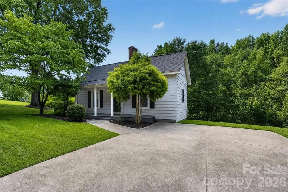 619 Mountain Street Cherryville, NC 28021