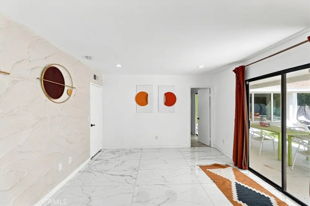 985 E El Cid Palm Springs, CA 92262