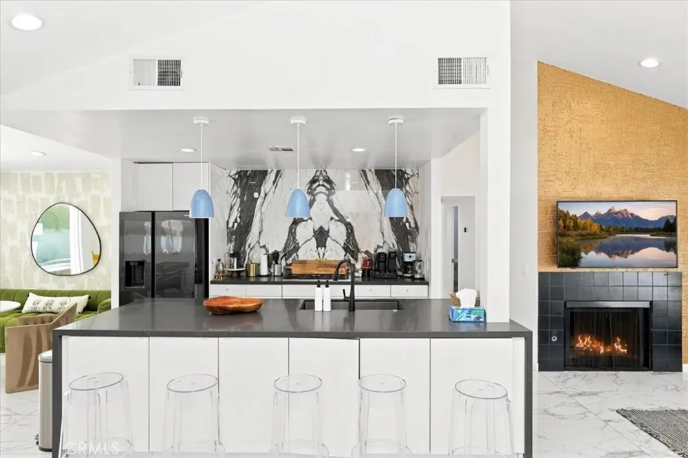 985 E El Cid Palm Springs, CA 92262