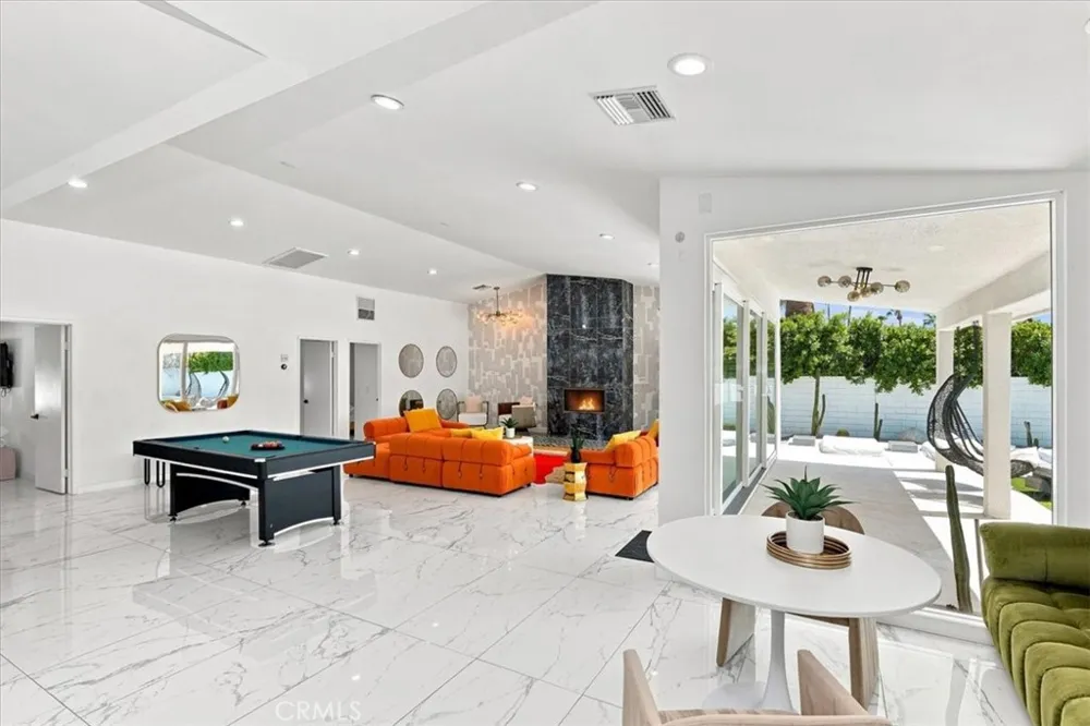 985 E El Cid Palm Springs, CA 92262