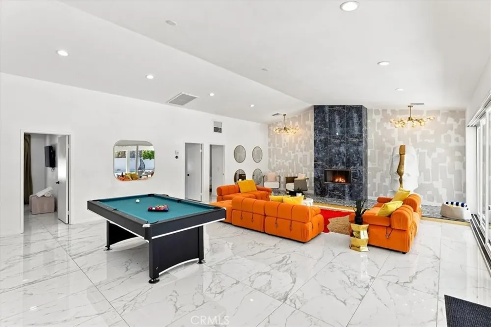 985 E El Cid Palm Springs, CA 92262