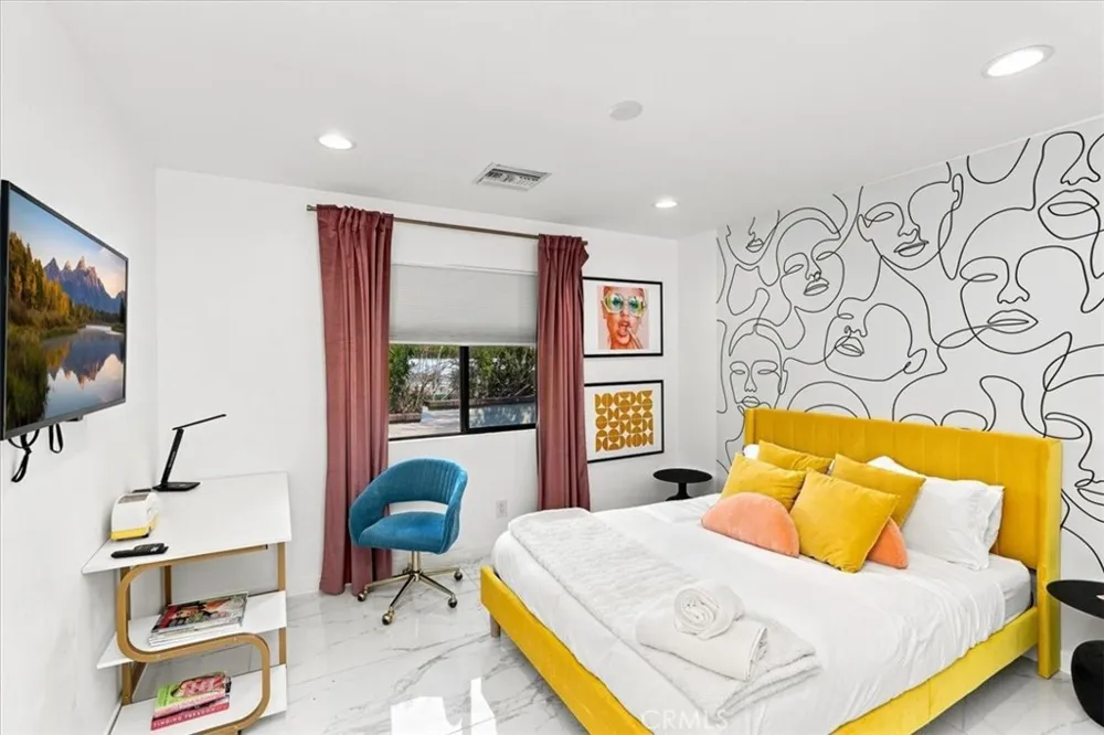 985 E El Cid Palm Springs, CA 92262