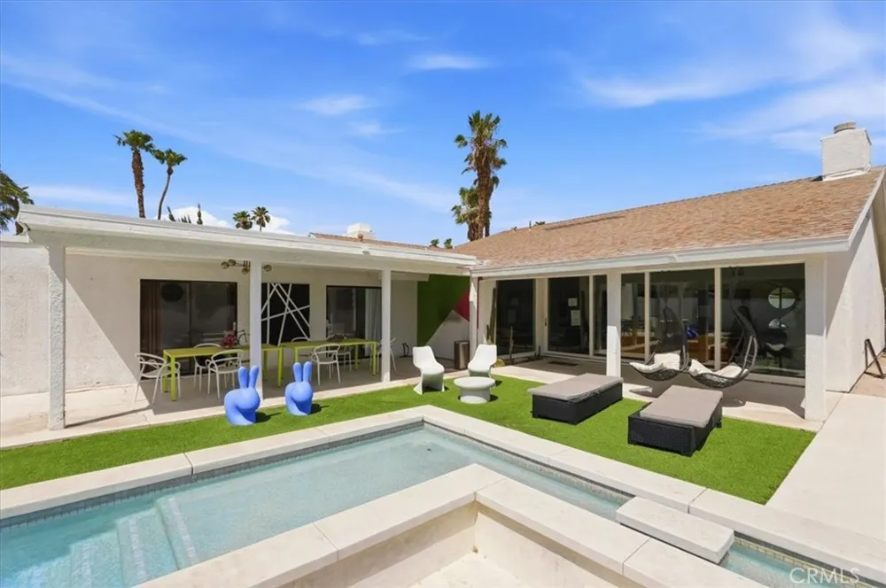 985 E El Cid Palm Springs, CA 92262