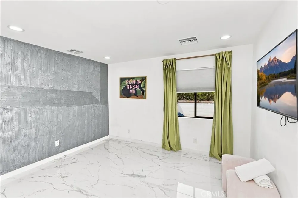 985 E El Cid Palm Springs, CA 92262