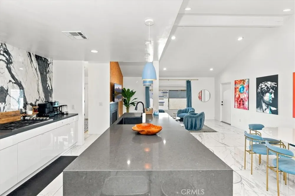 985 E El Cid Palm Springs, CA 92262