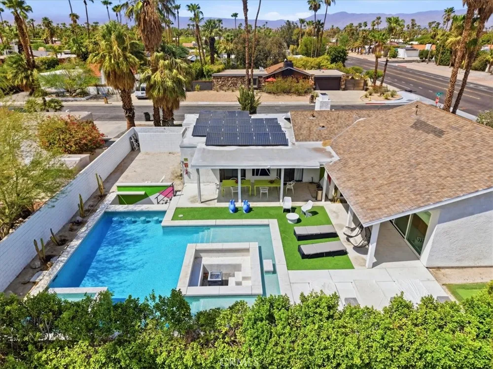 985 E El Cid Palm Springs, CA 92262