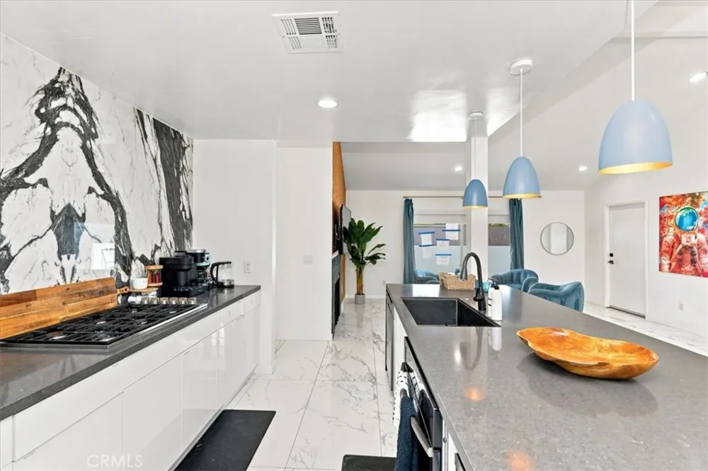 985 E El Cid Palm Springs, CA 92262