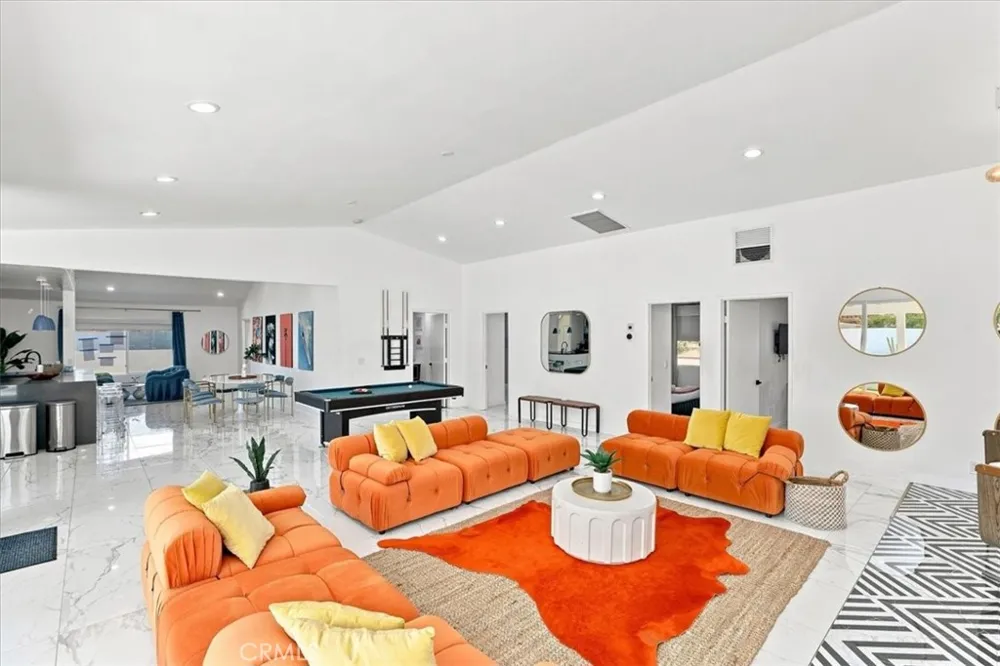 985 E El Cid Palm Springs, CA 92262