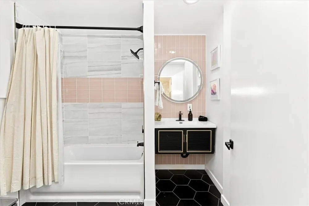 985 E El Cid Palm Springs, CA 92262