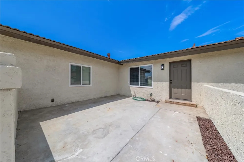 152 E Sage Avenue San Jacinto, CA 92582