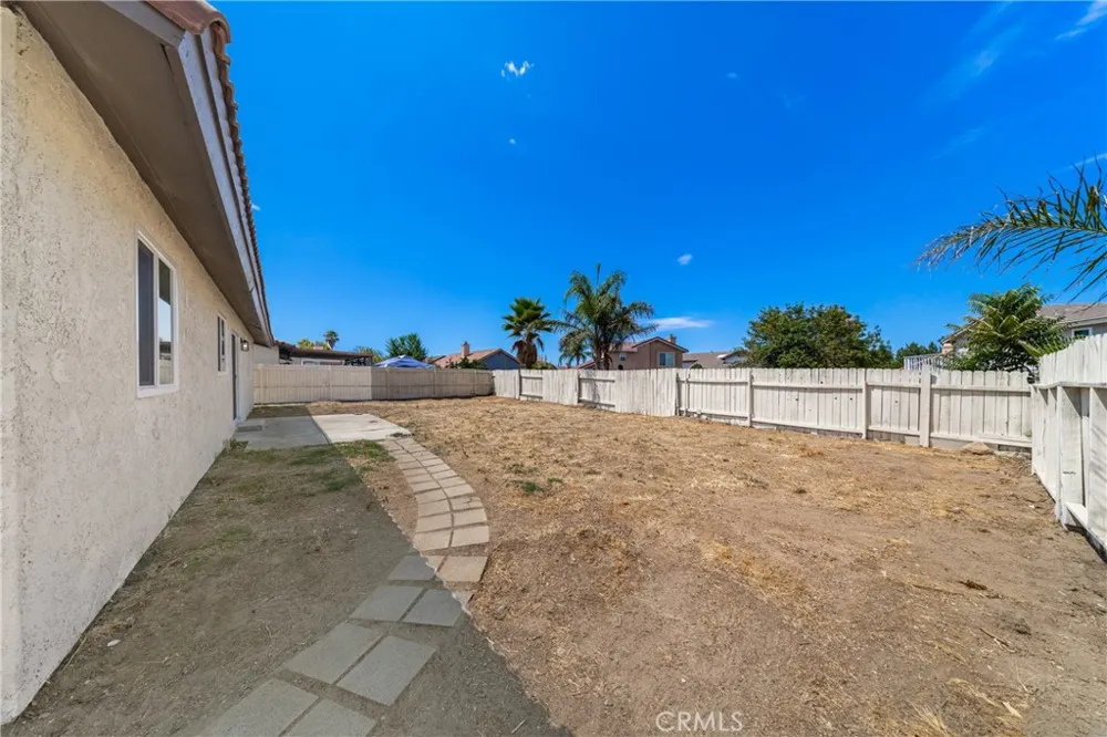 152 E Sage Avenue San Jacinto, CA 92582