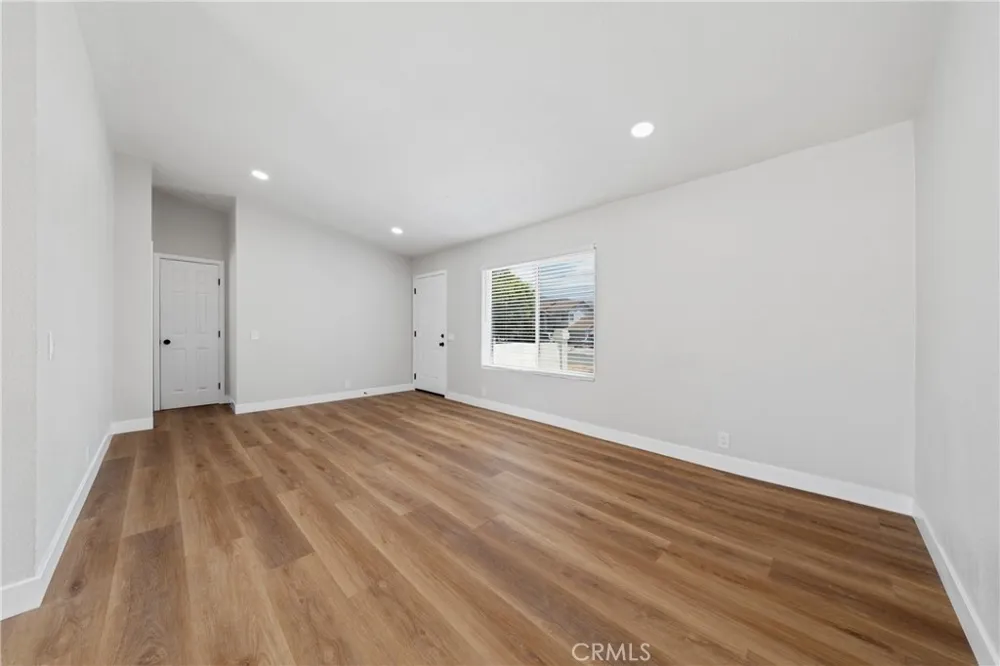 152 E Sage Avenue San Jacinto, CA 92582