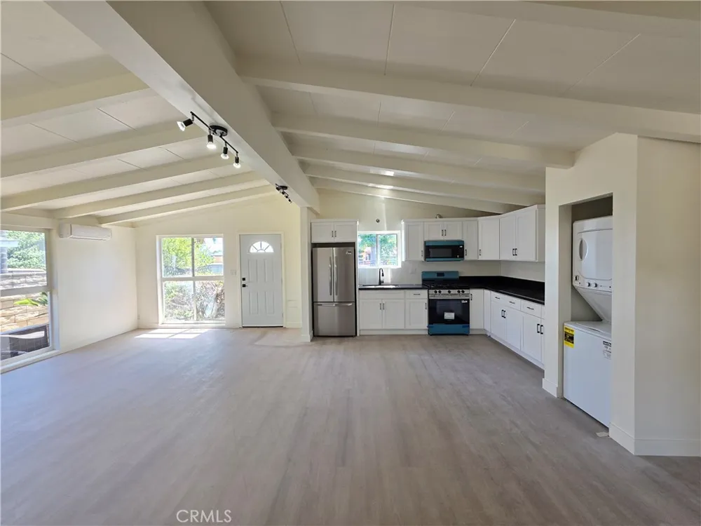 13030 Bradwell Sylmar, CA 91342