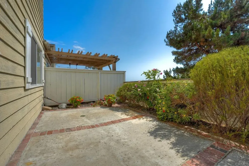 4545 Essex Court Carlsbad, CA 92010